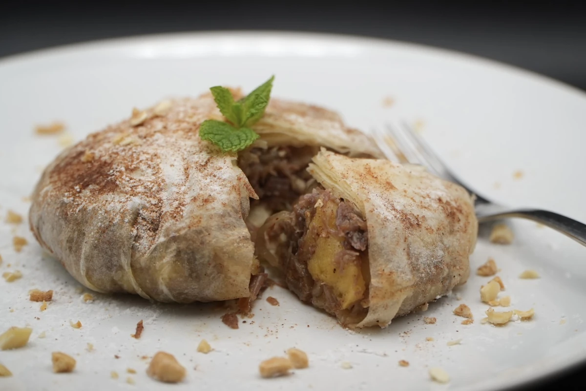 Confit chicken pastilla with apple and caramelized onion